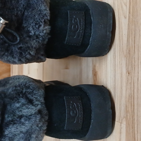 Ugg Reykir Waterproof Furry Black Boots Size 6 - Picture 6 of 10